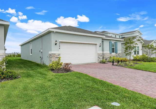 Photo 2 of Single family home for sale at 5724 Camilla St, St Cloud, FL 34771 | MLS# O6384652 | Listing updated on 2026-04-17