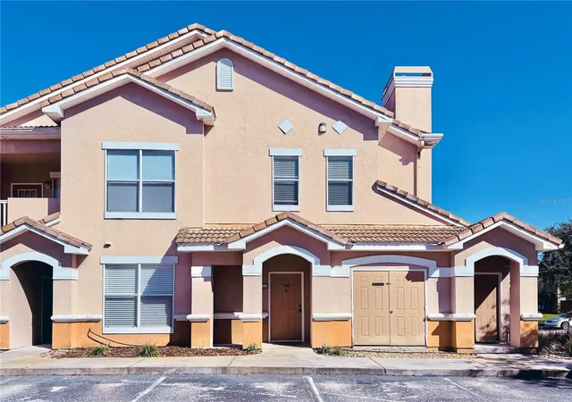Photo 1 of Condo for sale at 18013 Villa Crk Dr, Tampa, FL 33647 | MLS# TB8479103 | Listing updated on 2026-09-15