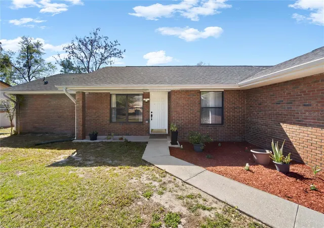 Homes for sale in Deltona, FL | 857 S Atmore Cir, Deltona, FL 32725 | MLS# G5108619