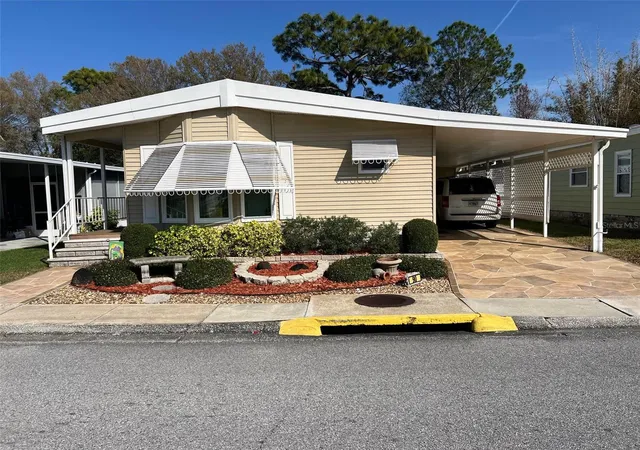 2nd image of 1001 Starkey Rd #90, Largo, FL 33771 | MLS# TB8479163