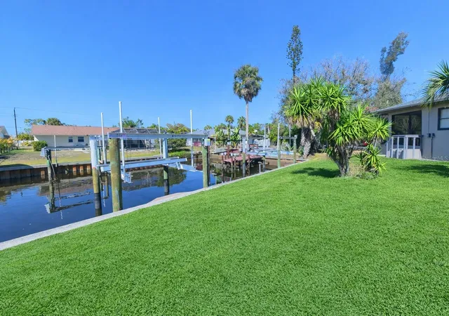 4th image of 3211 Riverside Dr, Punta Gorda, FL 33950 | MLS# C7522368