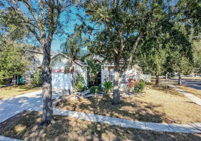 Photo 2 of Single family home for sale at 6803 Guilford Crst Dr, Apollo Beach, FL 33572 | MLS# TB8479271 | Listing updated on 2026-09-30