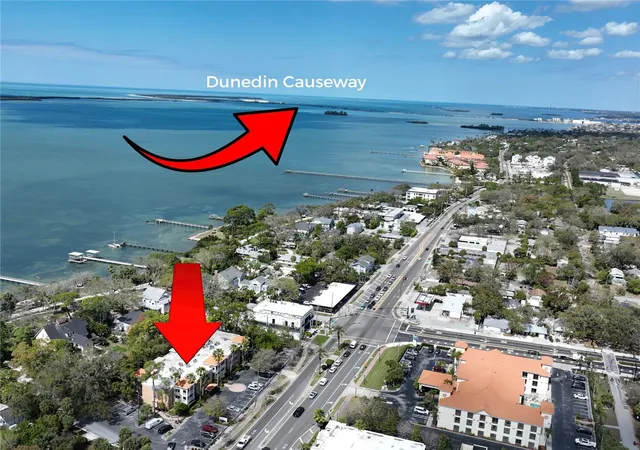2nd image of 950 Broadway, DUNEDIN, FL 34698