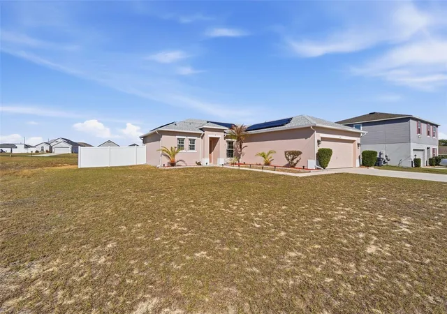 Photo 2 of Single family home for sale at 995 Cumberland Dr, Kissimmee, FL 34759 | MLS# O6384765 | Listing updated on 2026-08-27