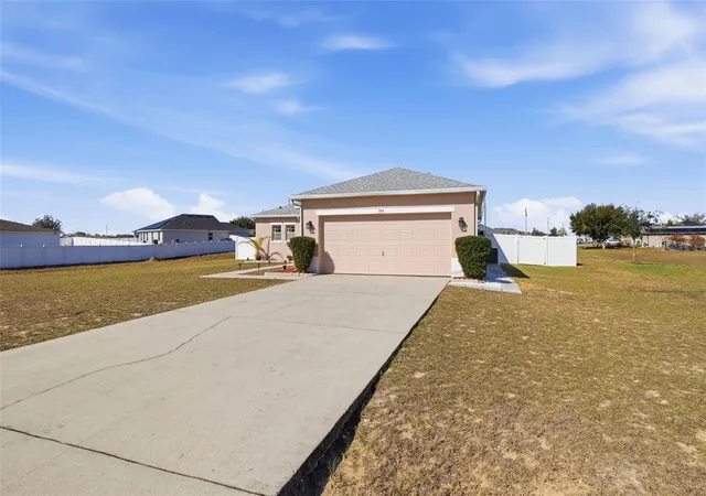 Photo 3 of Single family home for sale at 995 Cumberland Dr, Kissimmee, FL 34759 | MLS# O6384765 | Listing updated on 2026-08-27