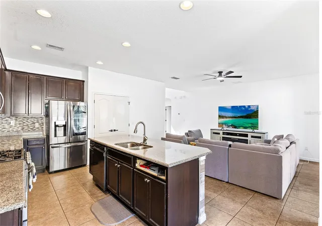 4th image of 873 Haring Ln, Mount Dora, FL 32757 | MLS# O6384772