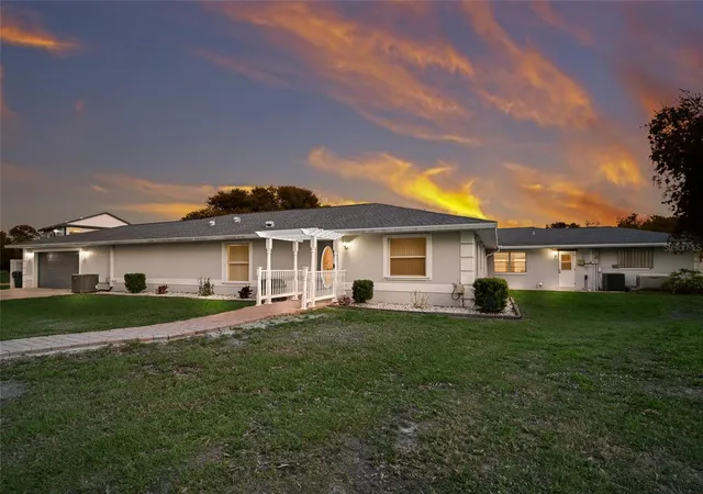 2nd image of 1516 Fox Creek Dr, Sarasota, FL 34240 | MLS# A4683593