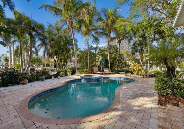 4th image of 4909 W Spring Lake Dr, Tampa, FL 33629 | MLS# TB8479405
