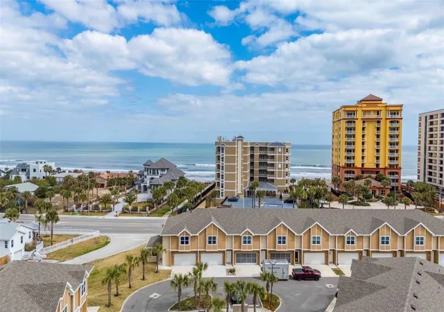 Photo 2 of Townhouse for sale at 108 Oceans Cir, Daytona Beach, FL 32118 | MLS# FC316407 | Listing updated on 2026-09-12