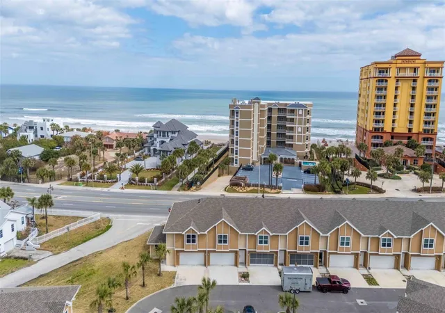 Photo 3 of Townhouse for sale at 108 Oceans Cir, Daytona Beach, FL 32118 | MLS# FC316407 | Listing updated on 2026-09-12