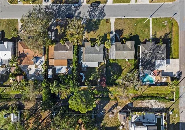 Homes for sale in Tampa, FL | 4106 W Bay View Ave, Tampa, FL 33611 | MLS# TB8479449