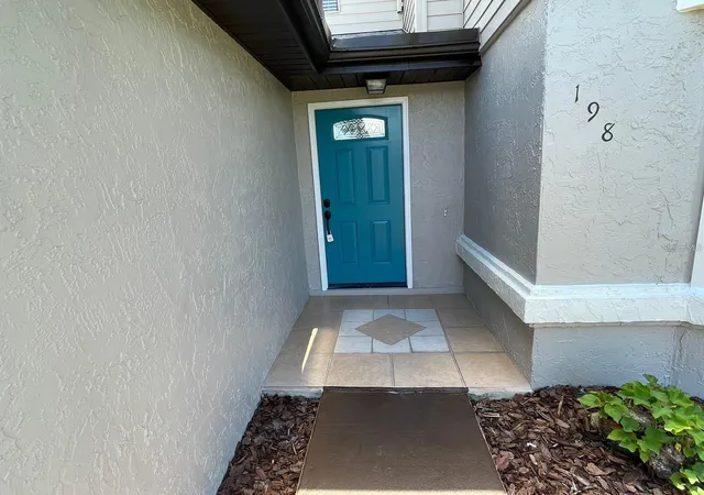 Photo 3 of Single family home for sale at 198 N Lake Ct, Kissimmee, FL 34743 | MLS# S5144435 | Listing updated on 2026-09-11