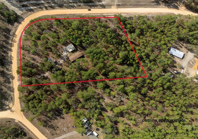 Photo 3 of Manufactured Home at 110 Hl Top Loop, Hawthorne, FL 32640 | MLS# GC537832 |  | Sold on 2026-08-07
