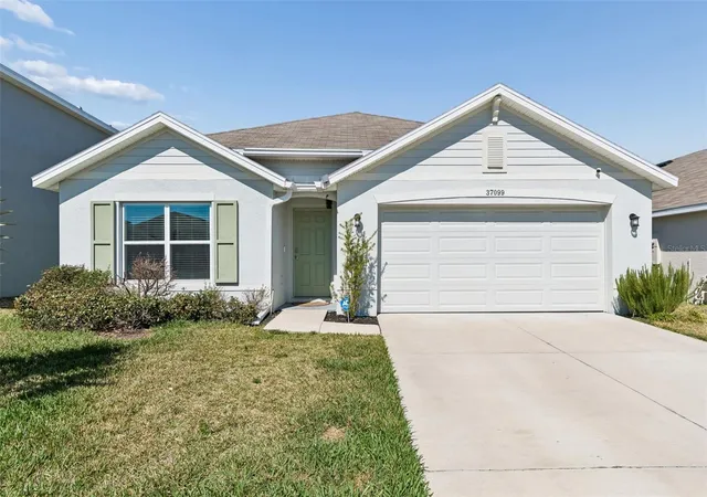 Homes for sale in Zephyrhills, FL | 37099 Goffaux Loop, Zephyrhills, FL 33541 | MLS# TB8479481