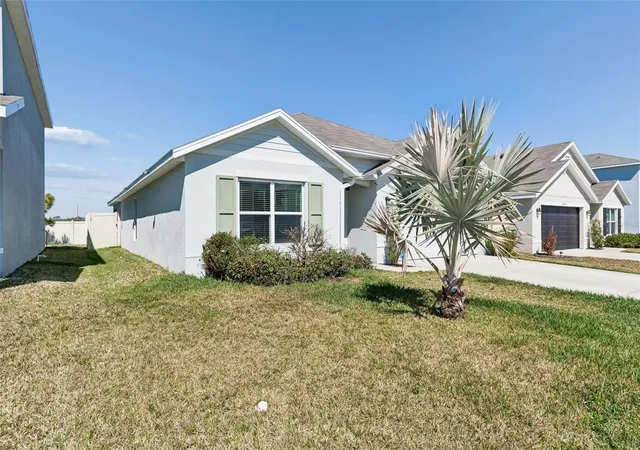 Homes for sale in Zephyrhills, FL | 37099 Goffaux Loop, Zephyrhills, FL 33541 | MLS# TB8479481