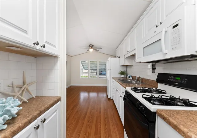 Homes for sale in Englewood, FL | 1475 Flamingo Dr #122, Englewood, FL 34224 | MLS# D6146291