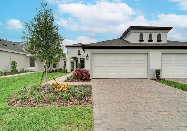 Photo 1 of Single family home for sale at 12362 Oak Hl Way, Parrish, FL 34219 | MLS# TB8479640 | Listing updated on 2026-10-05