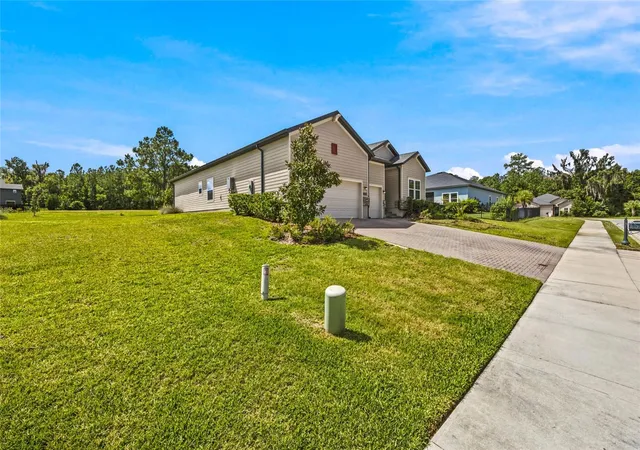 Photo 3 of Single family home for sale at 1130 Se 42nd Road, Ocala, FL 34480 | MLS# OM719464 | Listing updated on 2026-09-22