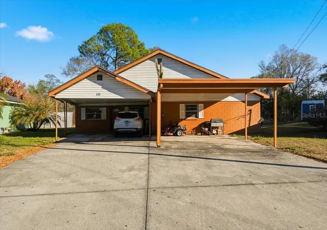 3rd image of 111 Sunset Dr E, Winter Haven, FL 33881 | MLS# P4937961