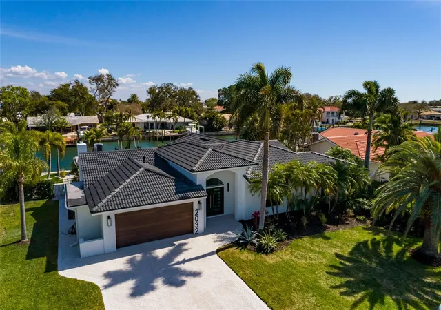 Photo 1 of Single family home for sale at 2032 Kansas Ave Ne, Saint Petersburg, FL 33703 | MLS# TB8479698 | Listing updated on 2026-10-29