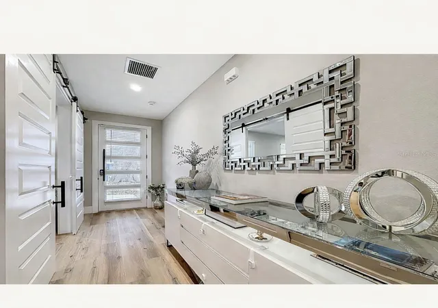 5th image of 2720 S Shine Ave, Orlando, FL 32806 | MLS# O6385122