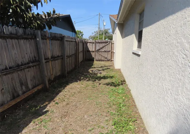 24th image of 6666 56th Ave N, Saint Petersburg, FL 33709 | MLS# TB8479713