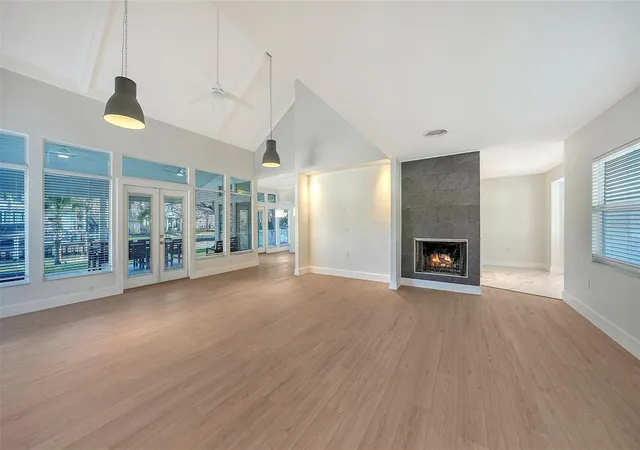 4th image of 940 Alameda Wy, Sarasota, FL 34234 | MLS# A4683727