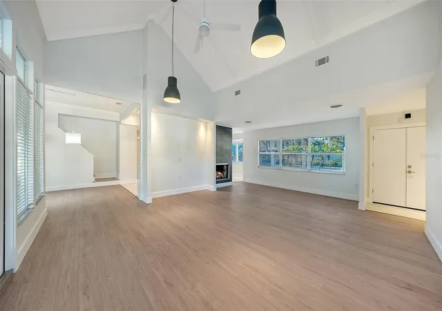 5th image of 940 Alameda Wy, Sarasota, FL 34234 | MLS# A4683727