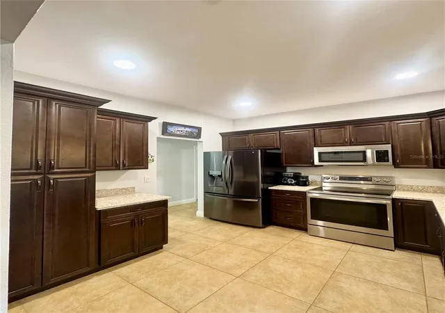 4th image of 106 Carli Ct, LAKE MARY, FL 32746