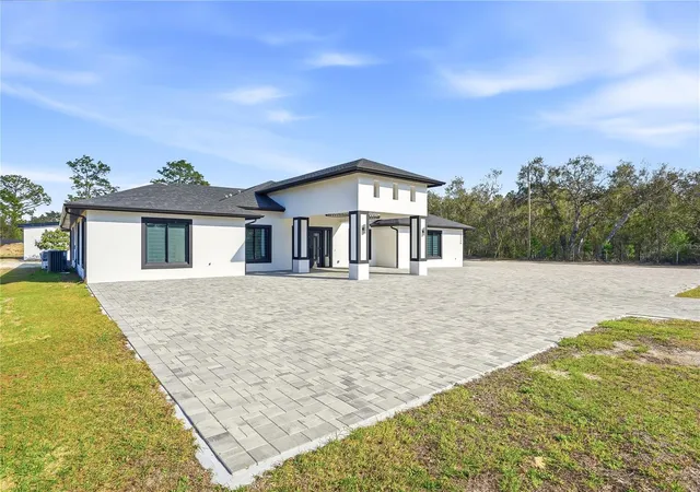 3rd image of 17736 Overstreet Ln, Spring Hill, FL 34610 | MLS# TB8479780