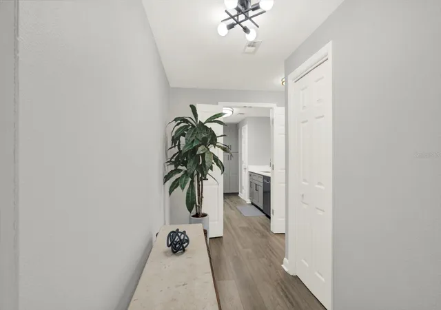 Photo 3 of Condo for sale at 345 Bayshore Blvd #302, Tampa, FL 33606 | MLS# TB8479788 | Listing updated on 2026-08-29