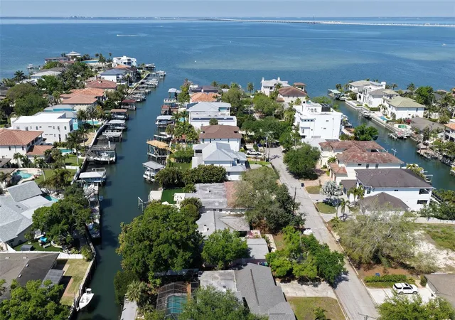 Homes for sale in Tampa, FL | 4928 W San Rafael St, Tampa, FL 33629 | MLS# TB8479799