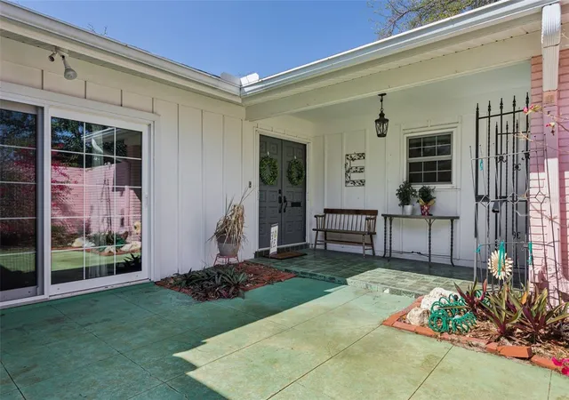 Homes for sale in Tampa, FL | 4928 W San Rafael St, Tampa, FL 33629 | MLS# TB8479799