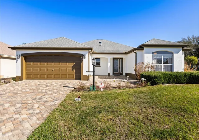 1st image of 1301 Fontana Ct, Lady Lake, FL 32159 | MLS# G5108697
