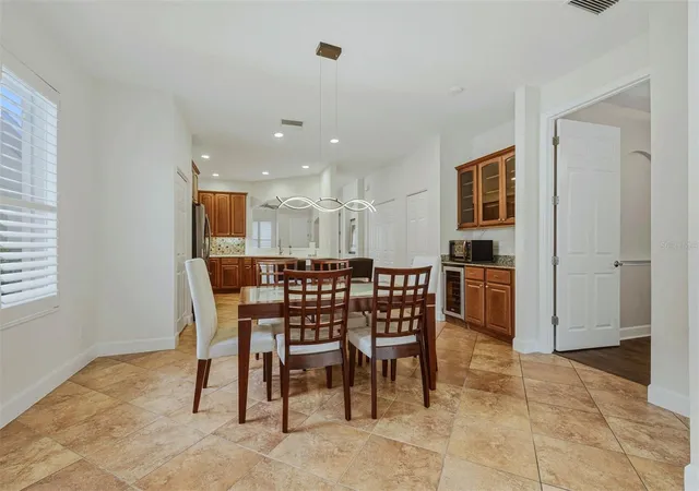 Homes for sale in OSPREY, FL | 1140 Beachcomber Ct, OSPREY, FL 34229