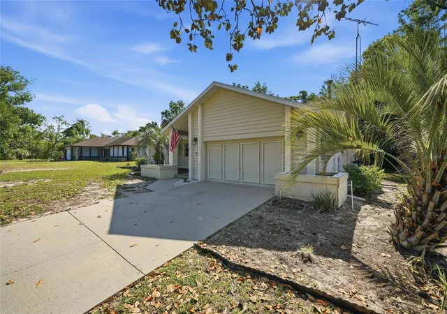 3rd image of 4 Blair Ct, Homosassa, FL 34446 | MLS# OM719497