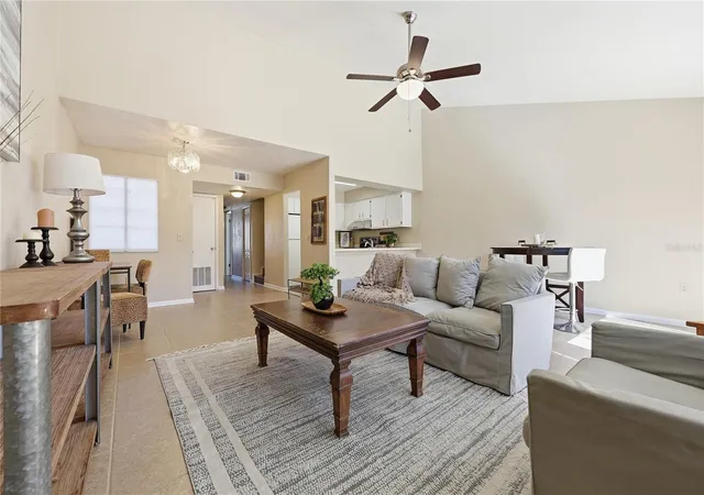 Homes for sale in Gainesville, FL | 4427 Sw 21st Ln, Gainesville, FL 32607 | MLS# GC537863