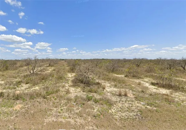 2nd image of 7820 Twitty Rd, Sebring, FL 33876 | MLS# O6385244