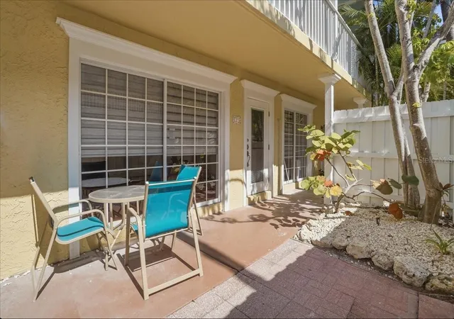 2nd image of 1325 Gulf Dr N #125, Bradenton Beach, FL 34217 | MLS# A4683810