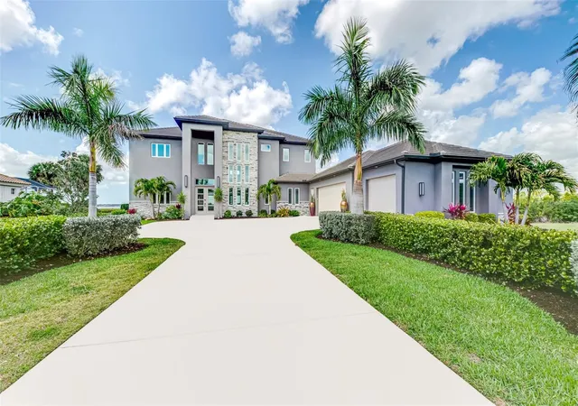 3rd image of 3051 Rivershore Ln, Port Charlotte, FL 33953 | MLS# D6146307