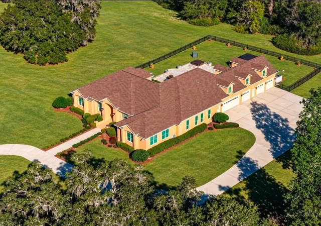 Photo 3 of Single family home for sale at 573 Se Nature Dr, Lake City, FL 32025 | MLS# GC537879 | Listing updated on 2026-10-02