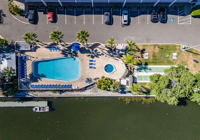 45th image of 611 Destiny Dr #101, Ruskin, FL 33570 | MLS# TB8480022