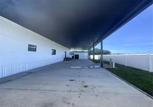 Photo 3 of Manufactured home for sale at 5035 Southshore Dr, Polk City, FL 33868 | MLS# S5144528 | Listing updated on 2026-09-17