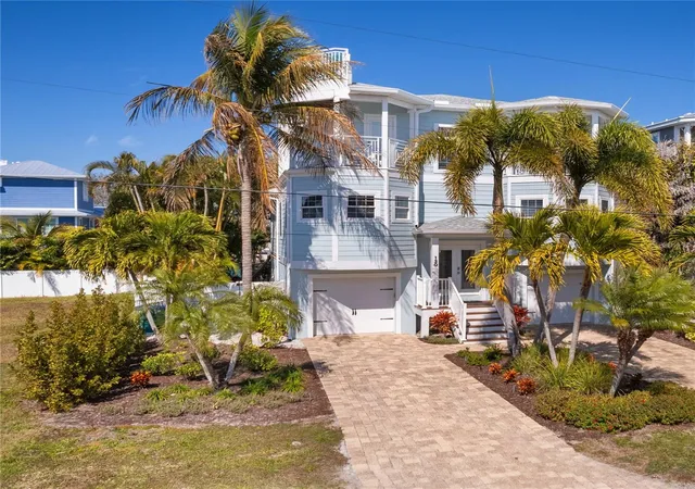 2nd image of 130 50th St, Holmes Beach, FL 34217 | MLS# A4683830