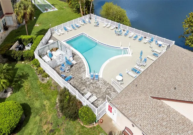 2nd image of 3959 Lake Bayshore Dr, Bradenton, FL 34205
