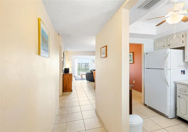 5th image of 3959 Lake Bayshore Dr, Bradenton, FL 34205