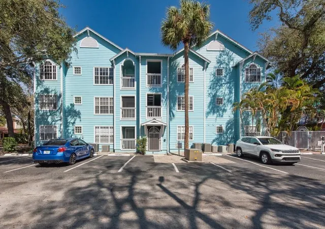 1st image of 3002 W Cleveland St #D11, Tampa, FL 33609 | MLS# TB8480129
