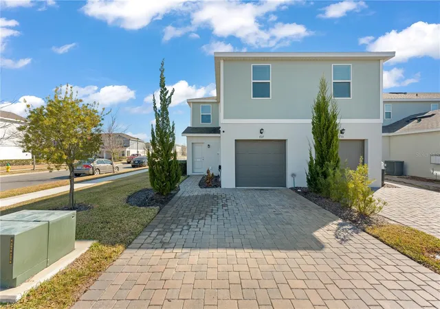 Homes for sale in Debary, FL | 727 Costa Ln, Debary, FL 32713 | MLS# O6385453