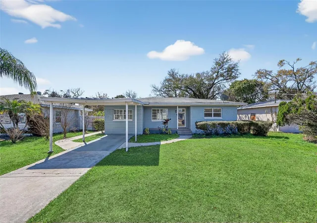 Single family home for sale at 2714 W Grace St, TAMPA, FL 33607 | MLS# TB8480193