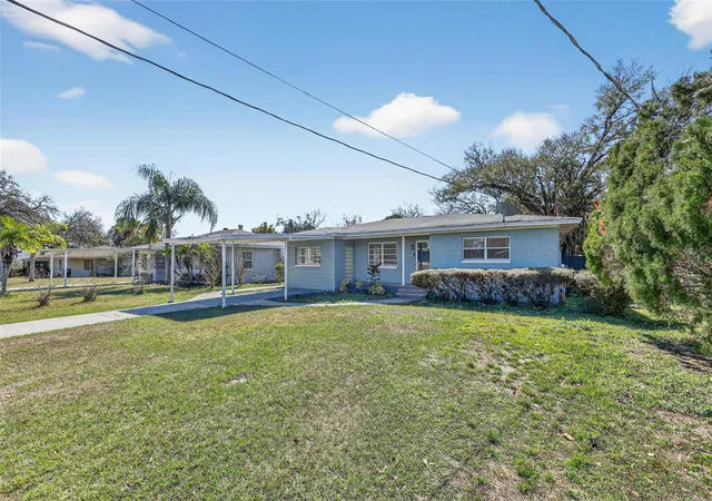 Photo 2 of Single family home for sale at 2714 W Grace St, Tampa, FL 33607 | MLS# TB8480193 | Listing updated on 2026-09-28